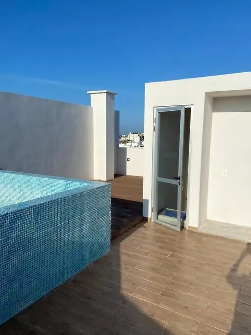 Luxury Condo, 2Br Ph, 3Ba, Private Rooftop, Sauna 신데 델 카르멘