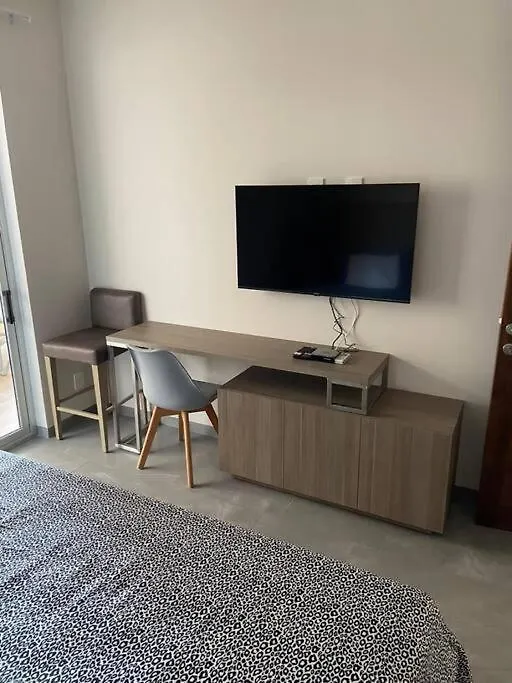 Luxury Condo, 2Br Ph, 3Ba, Private Rooftop, Sauna 신데 델 카르멘